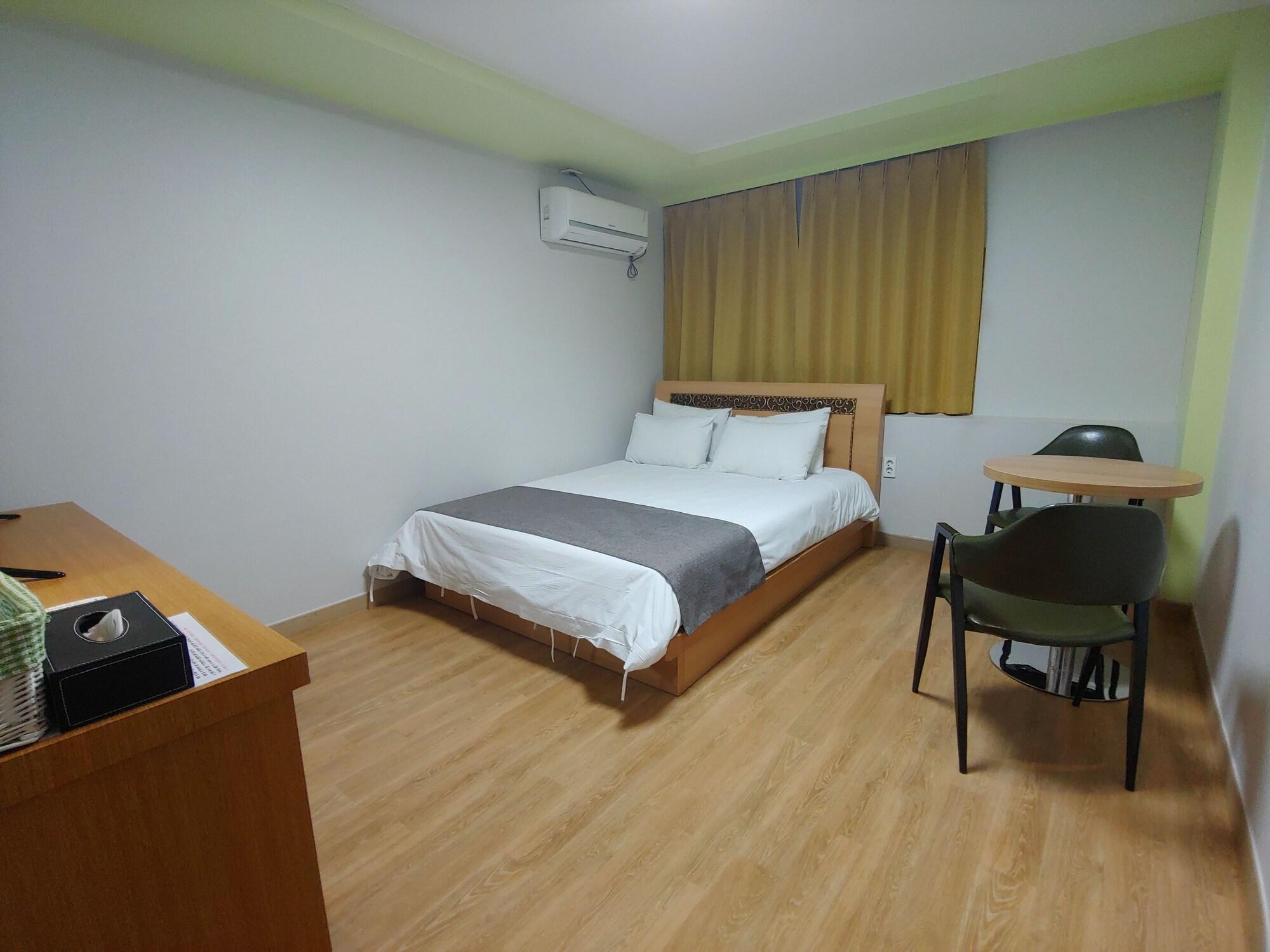 Gallery Hotel Bnb Jeju Dış mekan fotoğraf