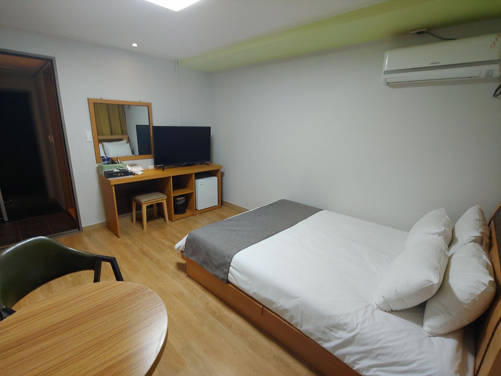 Gallery Hotel Bnb Jeju Dış mekan fotoğraf