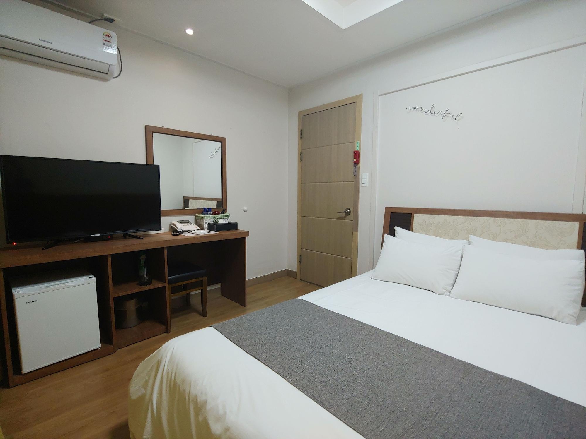 Gallery Hotel Bnb Jeju Dış mekan fotoğraf
