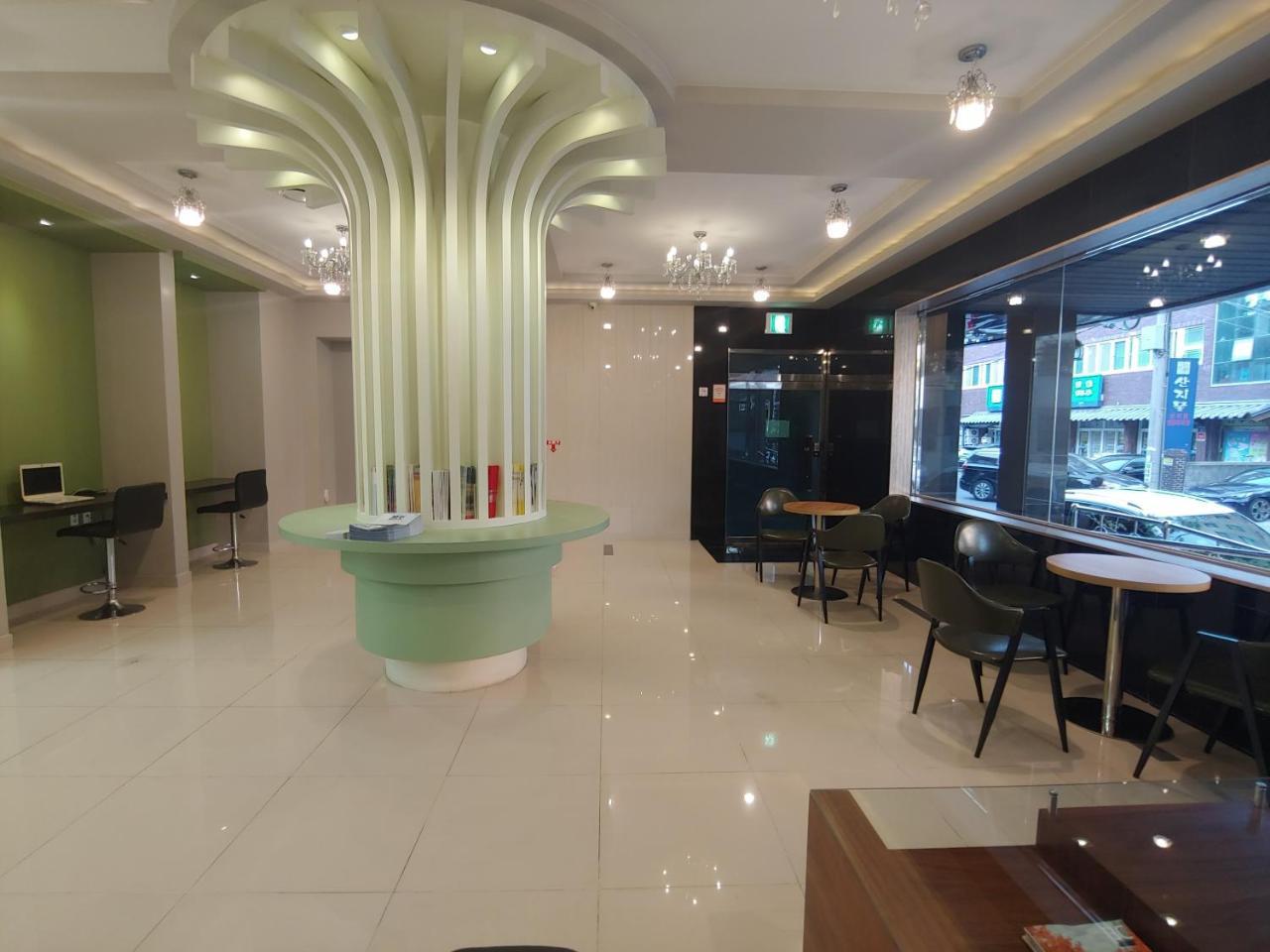 Gallery Hotel Bnb Jeju Dış mekan fotoğraf