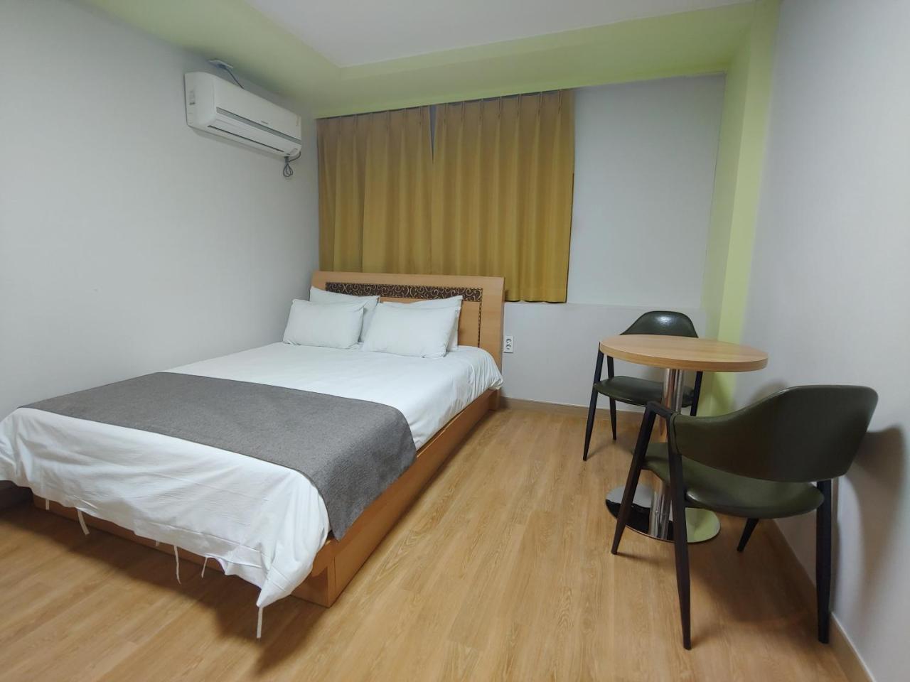 Gallery Hotel Bnb Jeju Dış mekan fotoğraf