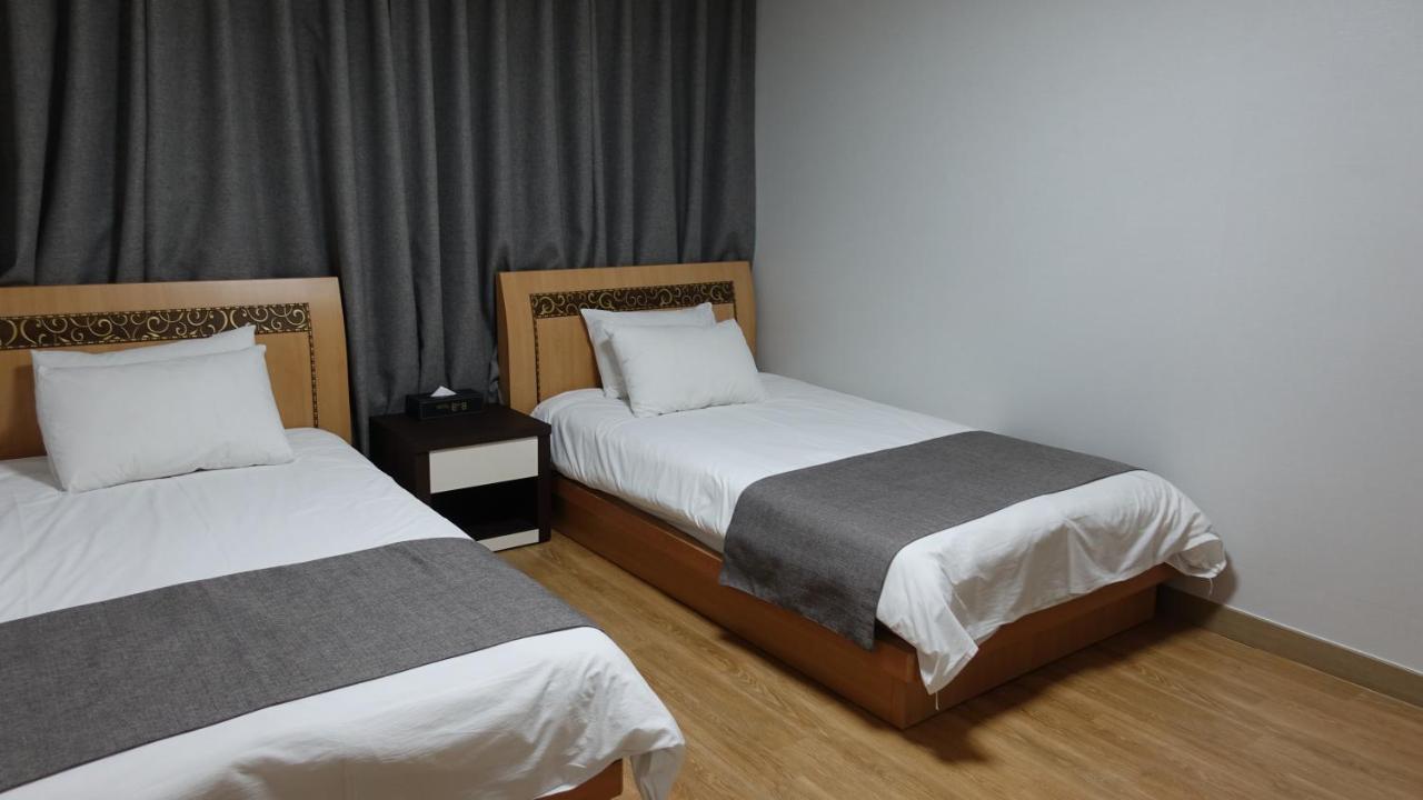 Gallery Hotel Bnb Jeju Dış mekan fotoğraf